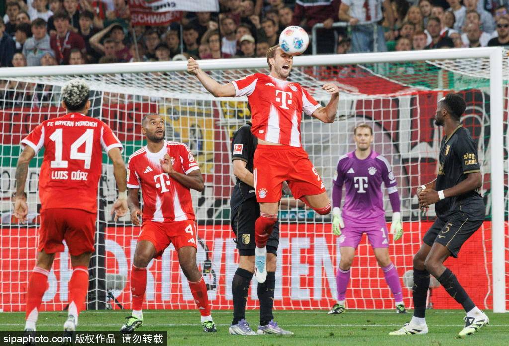 顶级中锋的, 关于哈里, 的合同细节